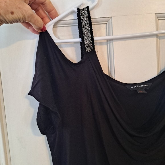 ROCK & REBPUBLIC Black Tank Chain Link Strap Scoop Neck Blouse Size Large - Picture 4 of 10